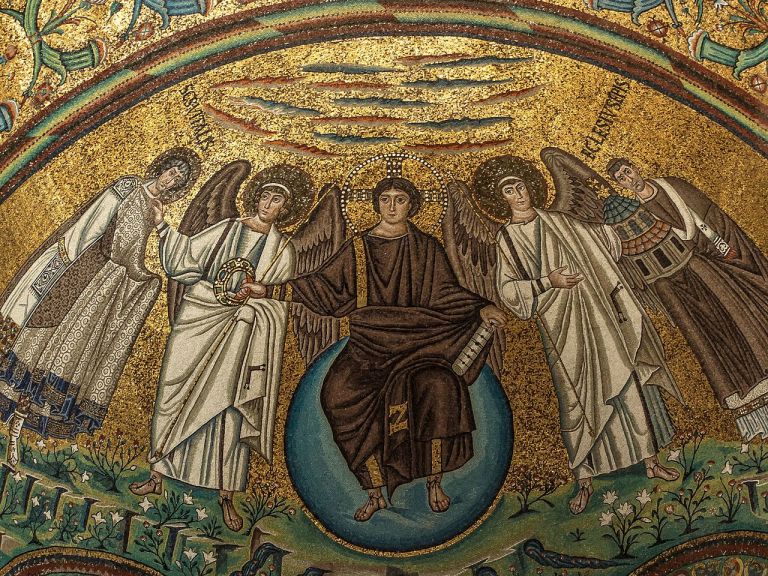 Ravenna_Basilica_of_San_Vitale_mosaic_Christ2